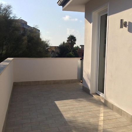 B&B Purple Italy Fiumicino Exterior foto