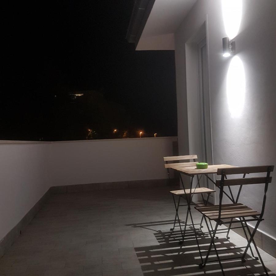 B&B Purple Italy Fiumicino Exterior foto